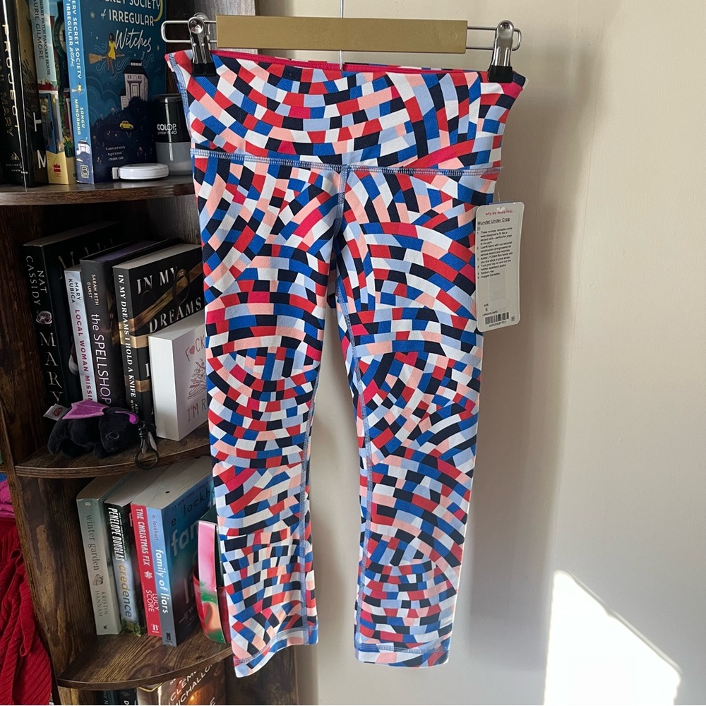 Lululemon Wunder Under Crop III Capoeira Multi size 6 NWT Luon Yoga Crops